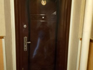 Продаю двухкомнатную квартиру косметический ремонт есть документы видеонаблюдение фото Красноярск